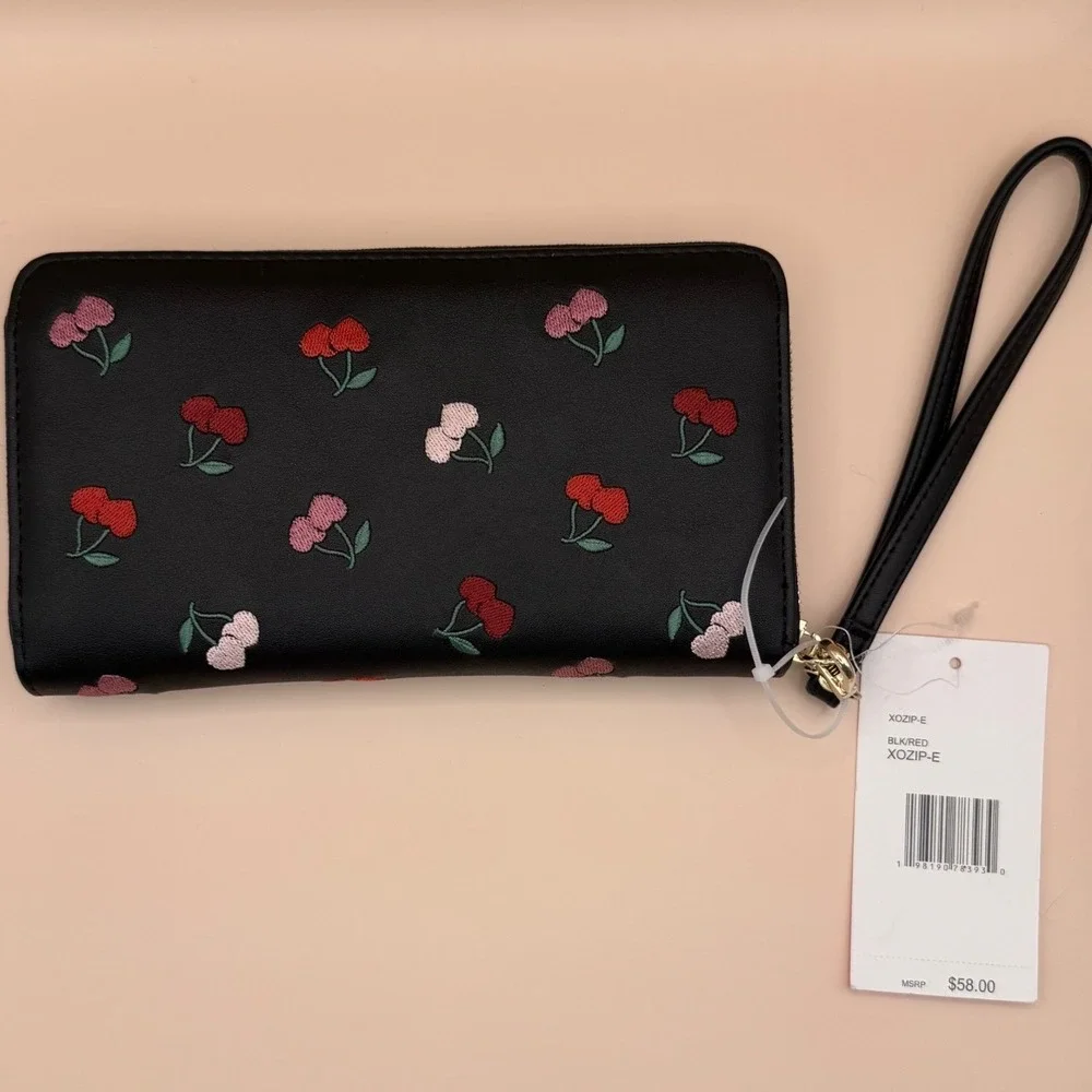 Betsey Johnson Black Cherry Embroidered Zip Around Wristlet Wallet XOZIP-E‎ NEW